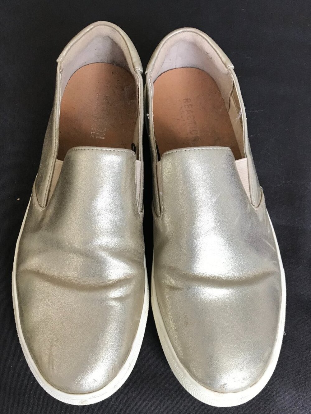 Kenneth Cole Reaction Metallic Gold Slip On Sneakers, Flats, 8 1/2 M